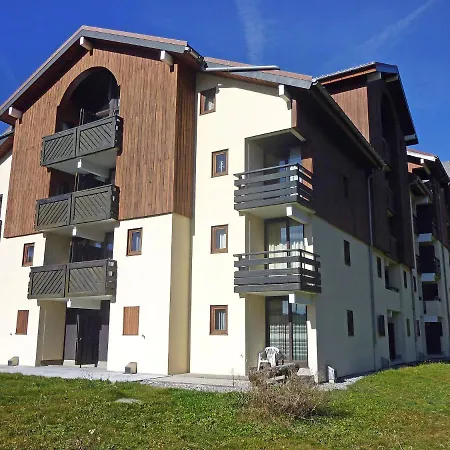 Combes Blanche 1 & 2-7 *